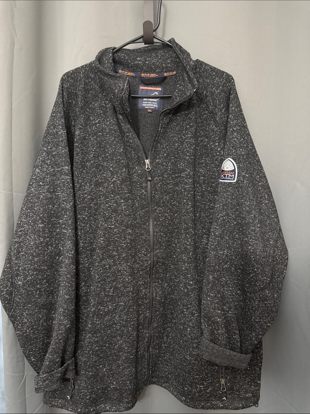 Arrak Outdoor Black & Dark Gray Full-Zip Jacket